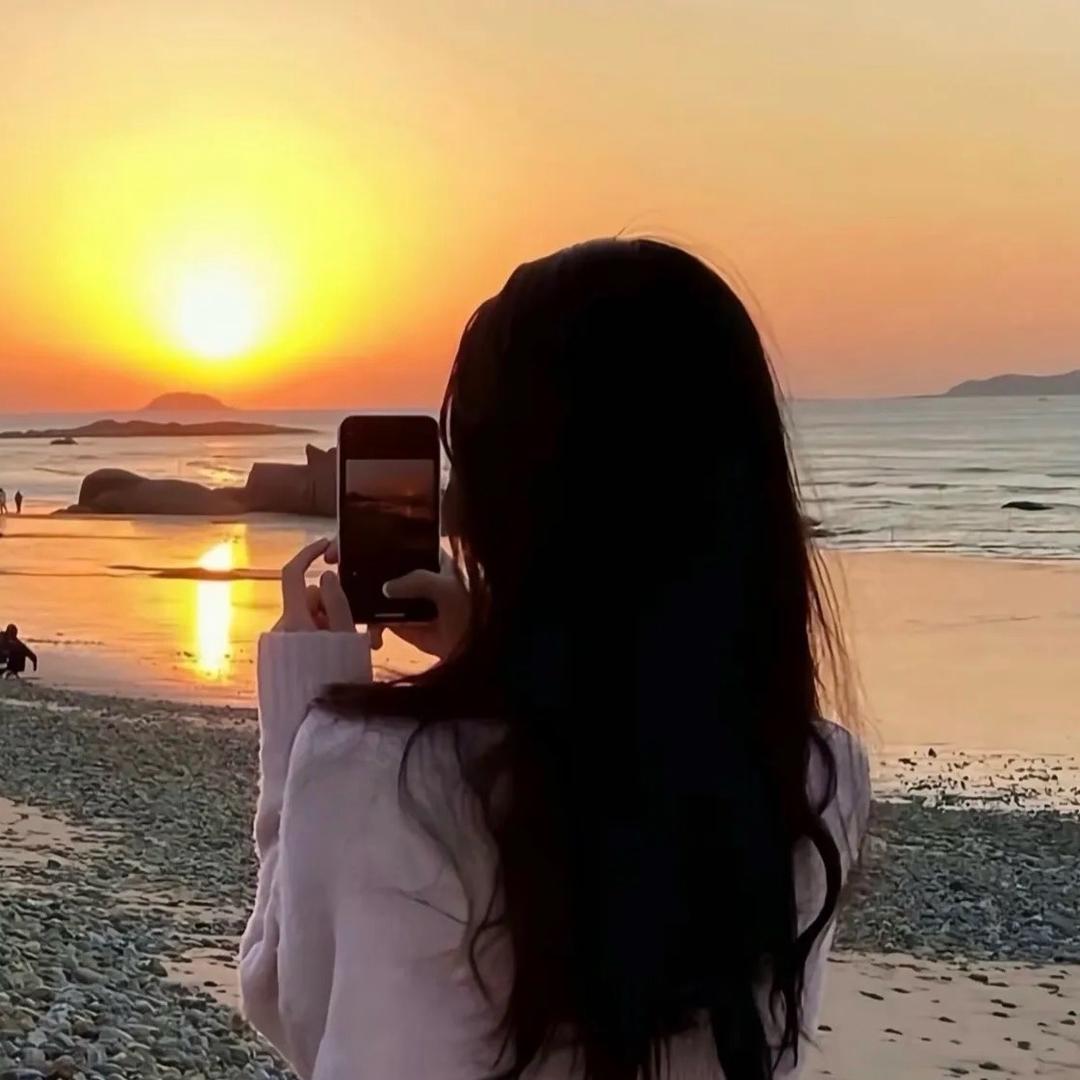 浅颜。