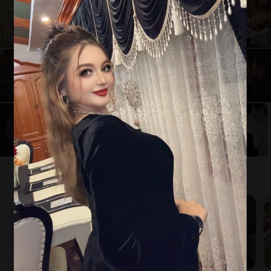 蝴蝶姑娘《女装实体店》