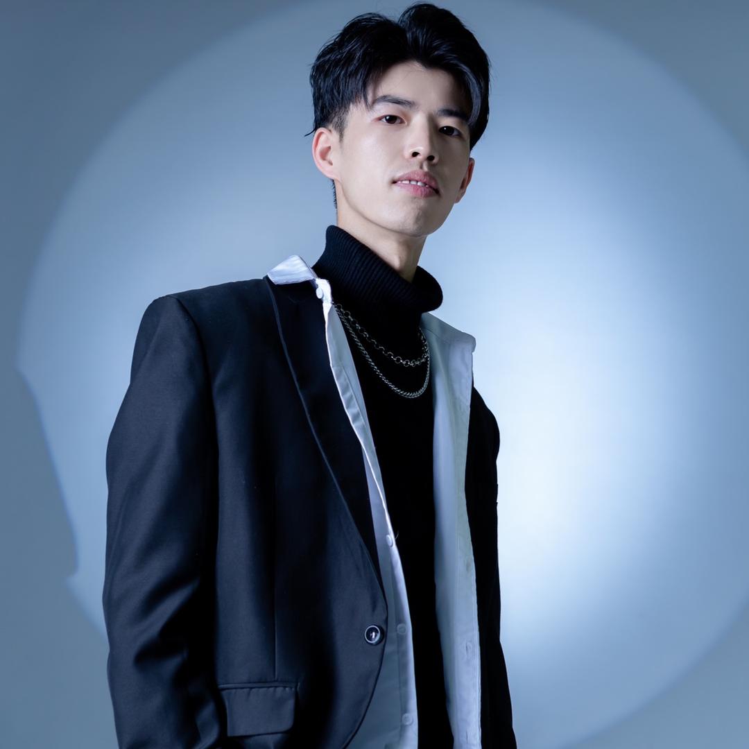 理尚美业（店长）李章