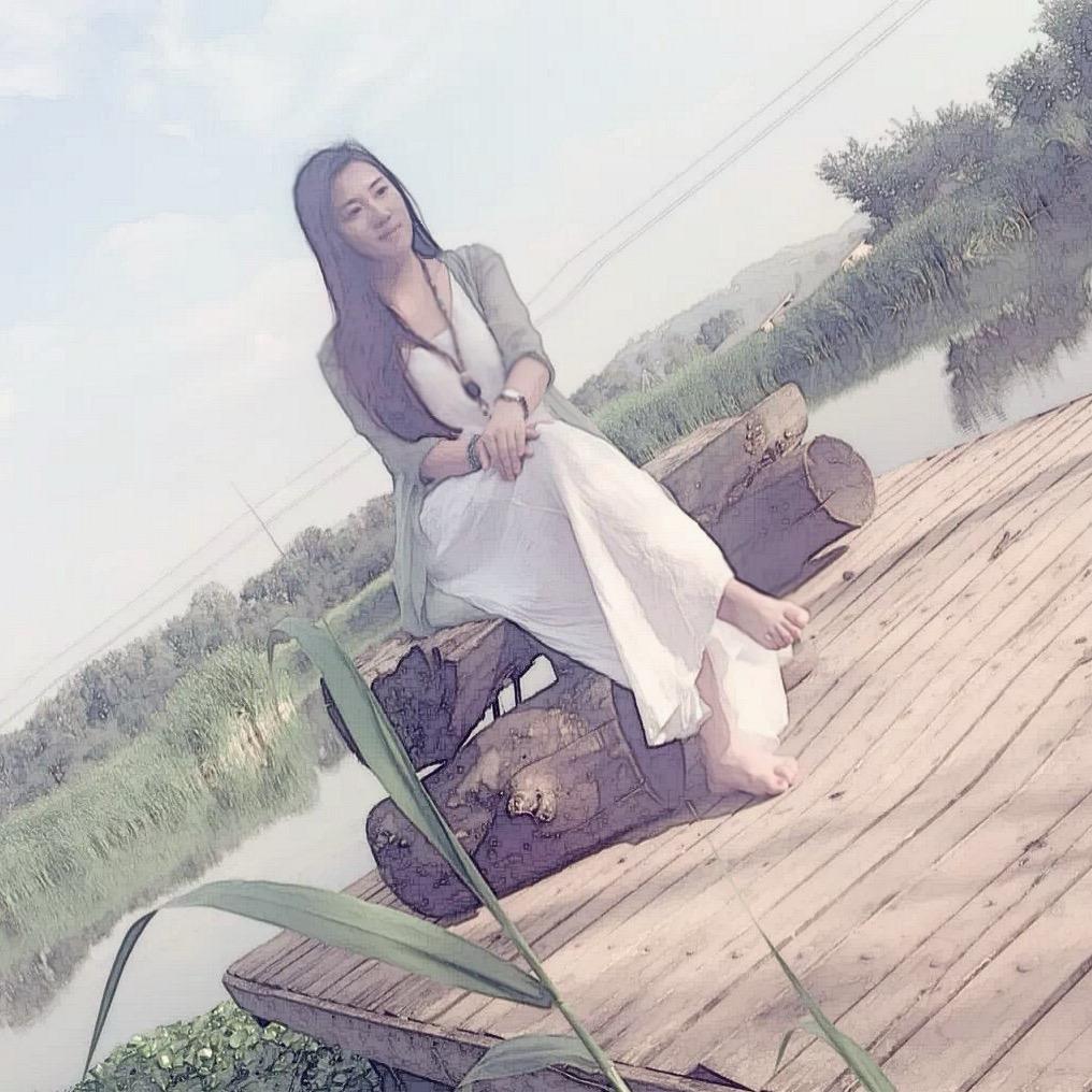 小仙女🧚‍♀️她妈咪