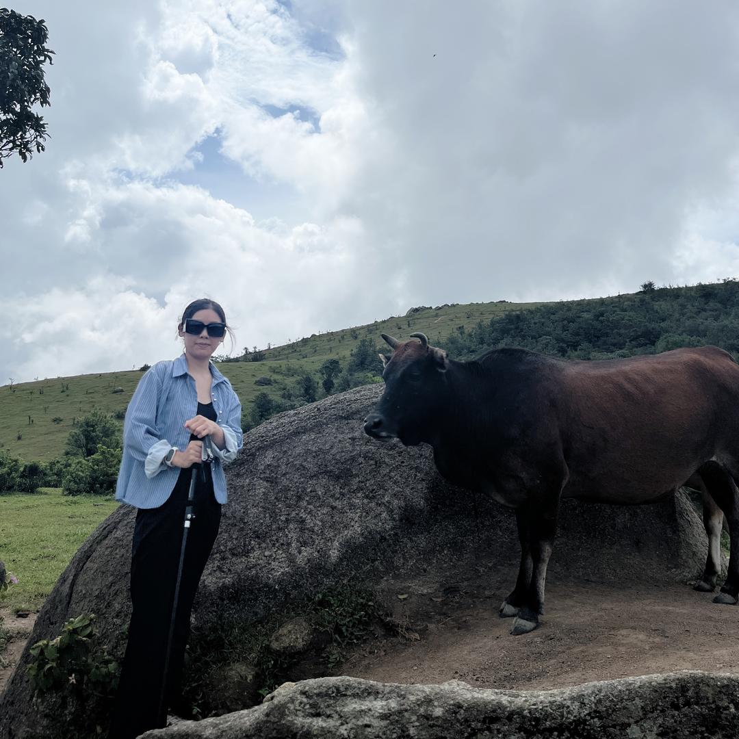 是你亲爱的小欣欣呀