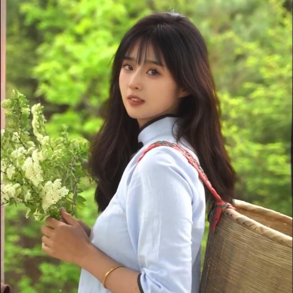🐑杨颜西（杨西西）