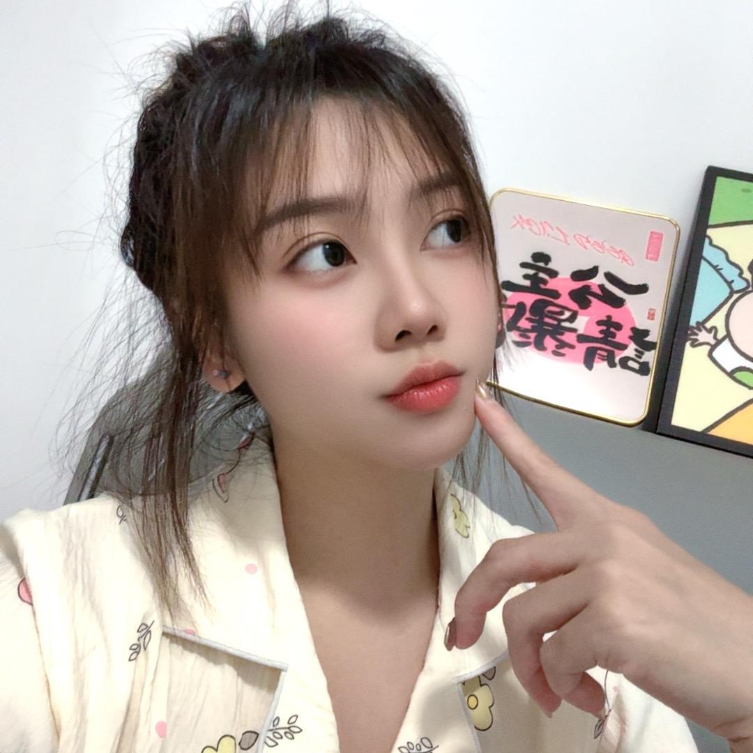 爱笑的女孩👧🏻