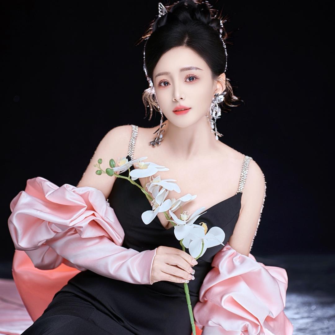 秋灵🎤