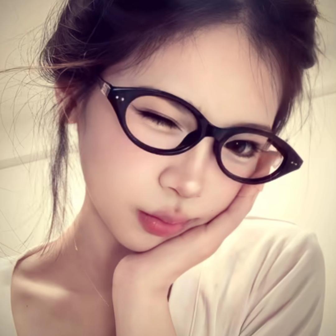 含美眉