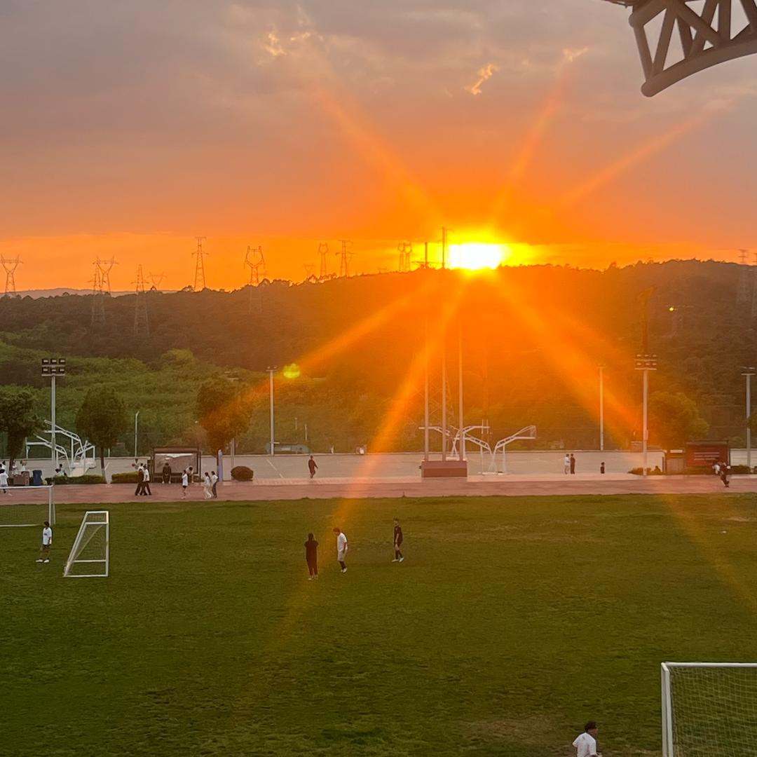 我为你们的青春作见证