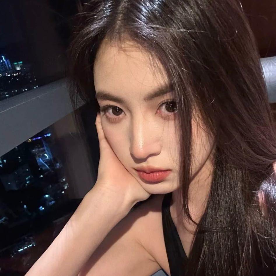 艾彤At 穿戴美甲
