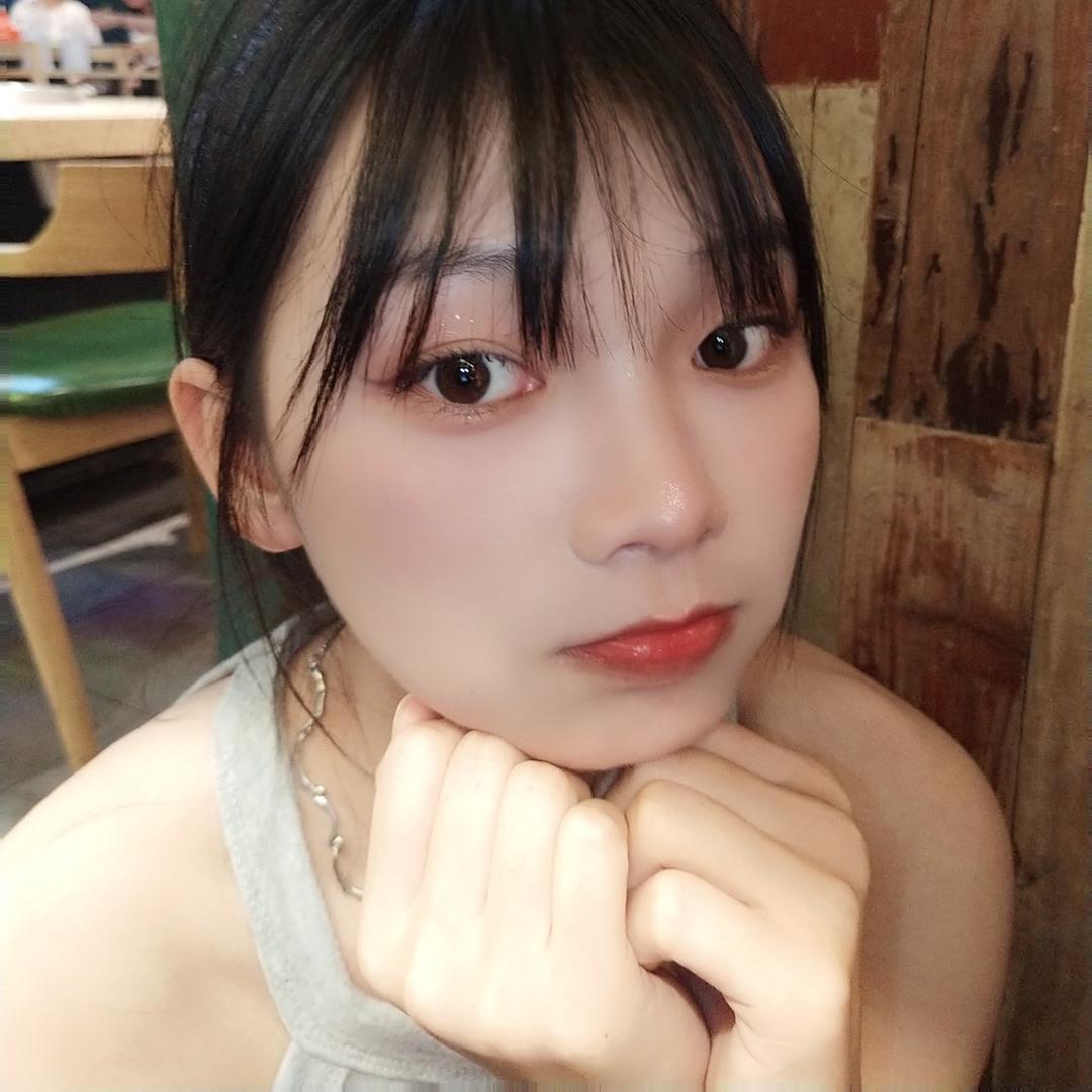 小黄油真的很烦恼o