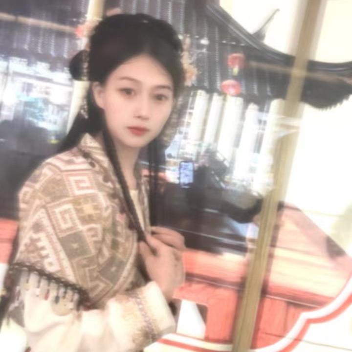 快乐🌹🌹每一天。拒绝私聊。