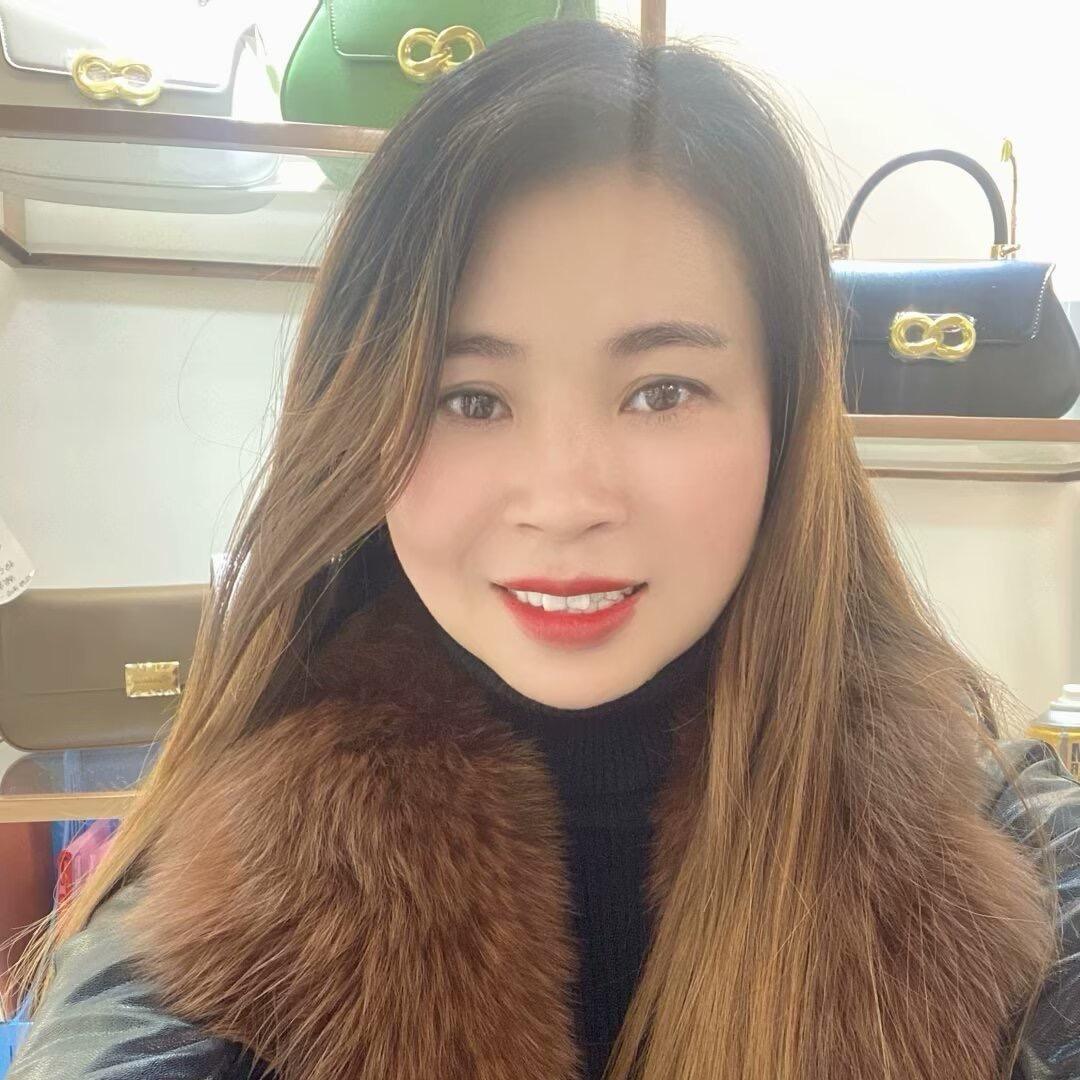 燕子（重庆璧山名豪街6号附27啄木鸟店）