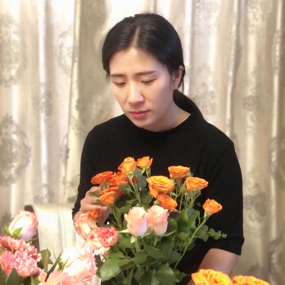 LiLi姐