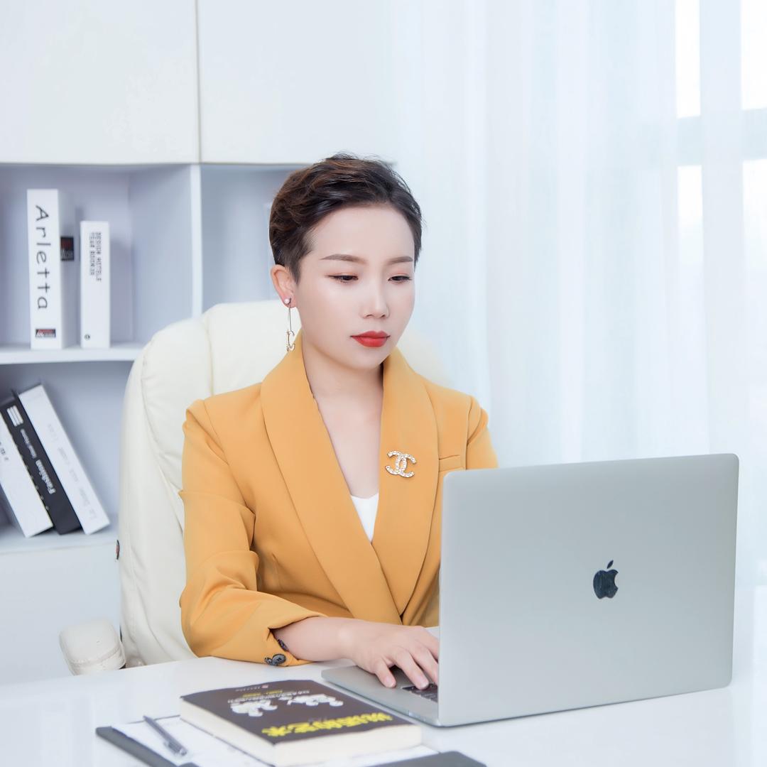 景德镇纹绣师汪红