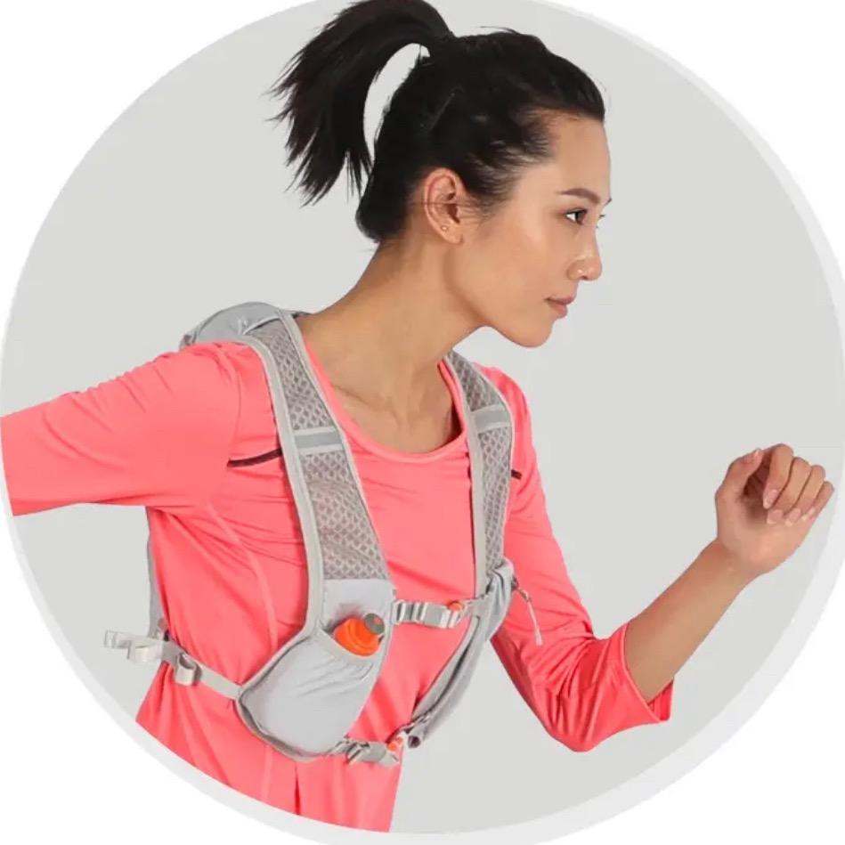 弛趵品录箱包专卖店