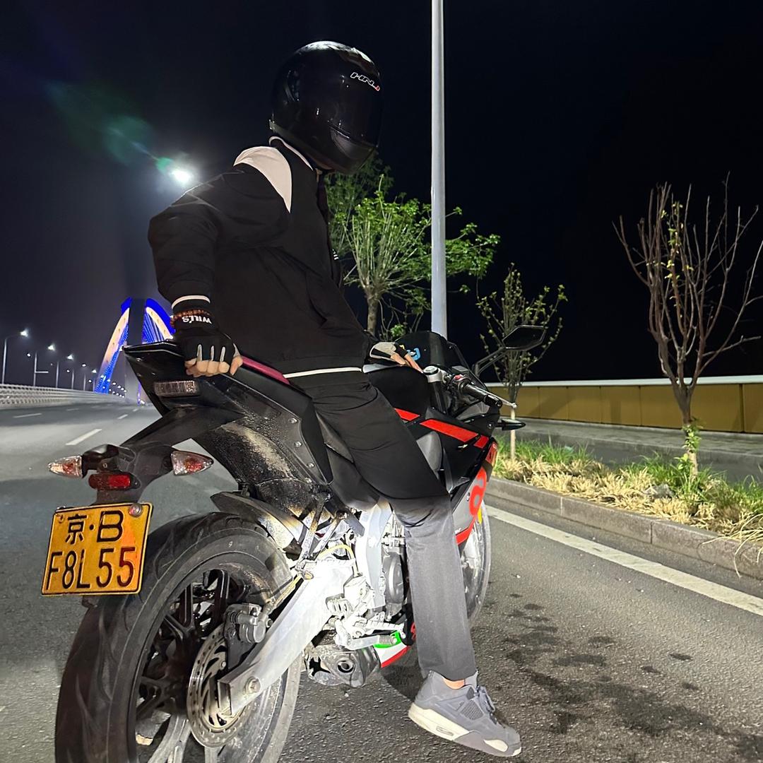 请赐我个钱女友