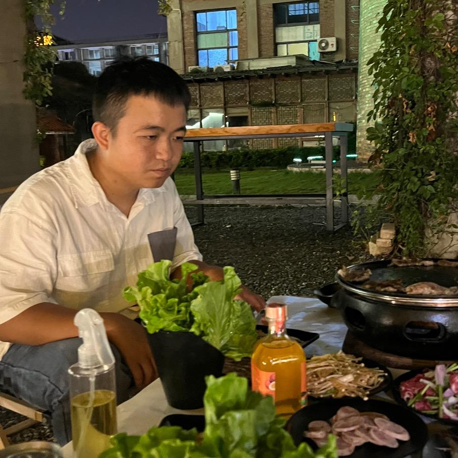 草莓啵啵