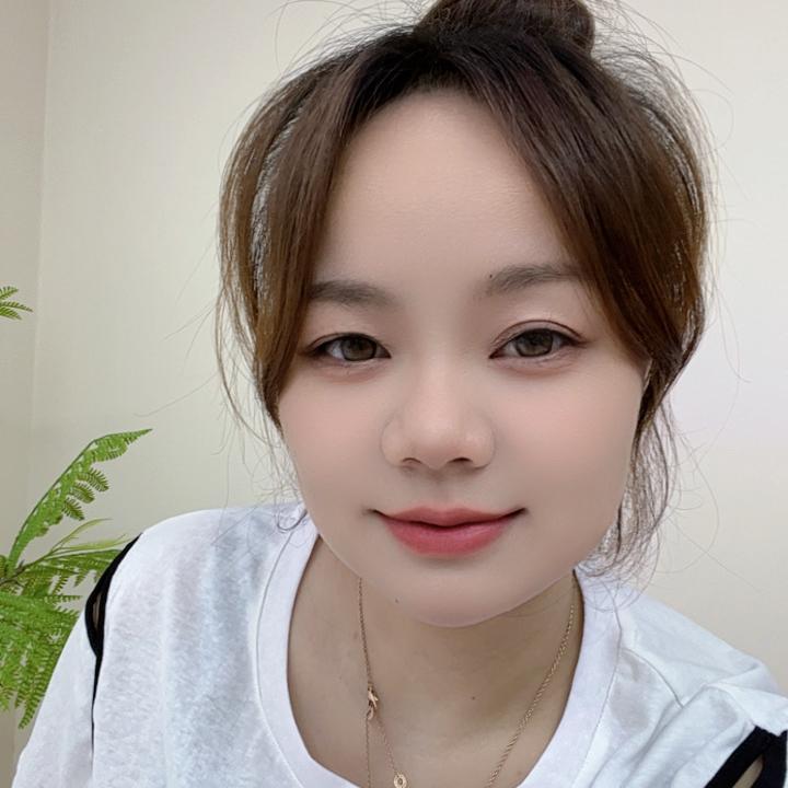 依丽蔻服饰