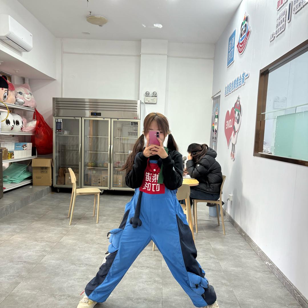 熊猫叮咚小芝