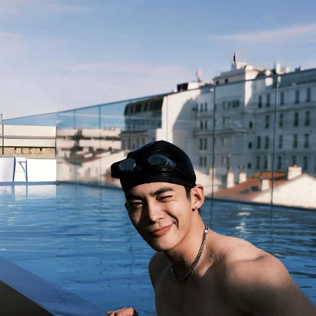 猛踹瘸子那条好腿🤪