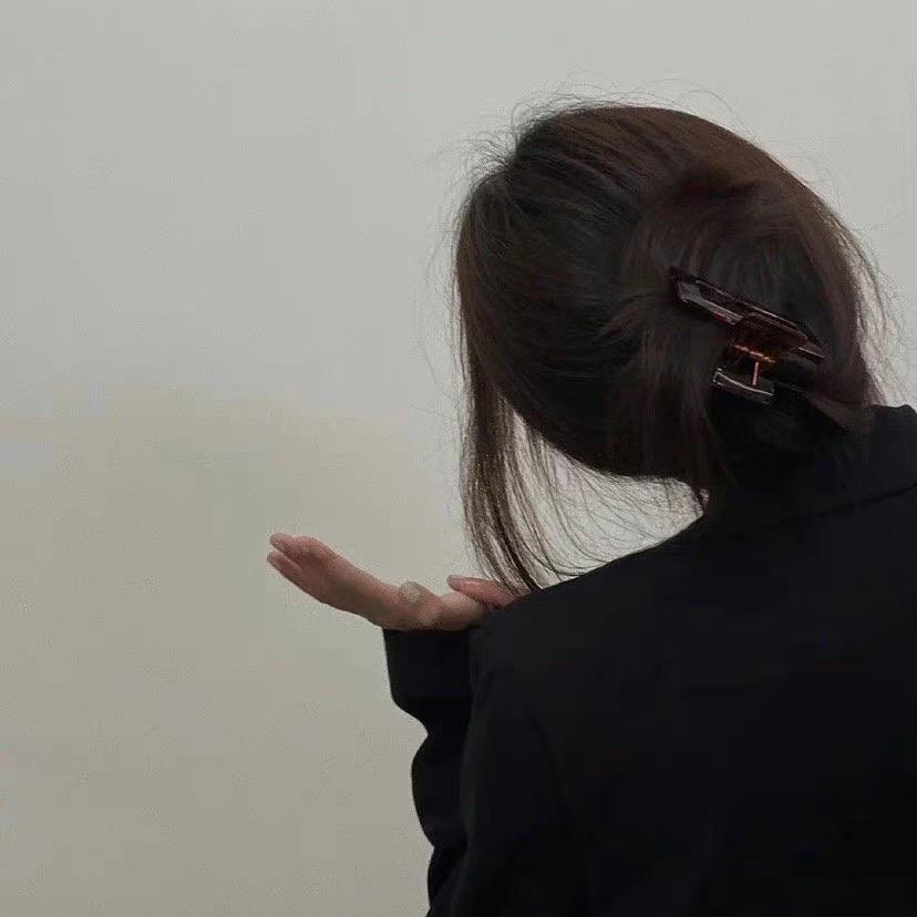 N..