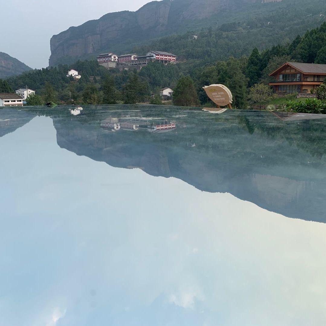 重庆汽博中心二手车市场4楼