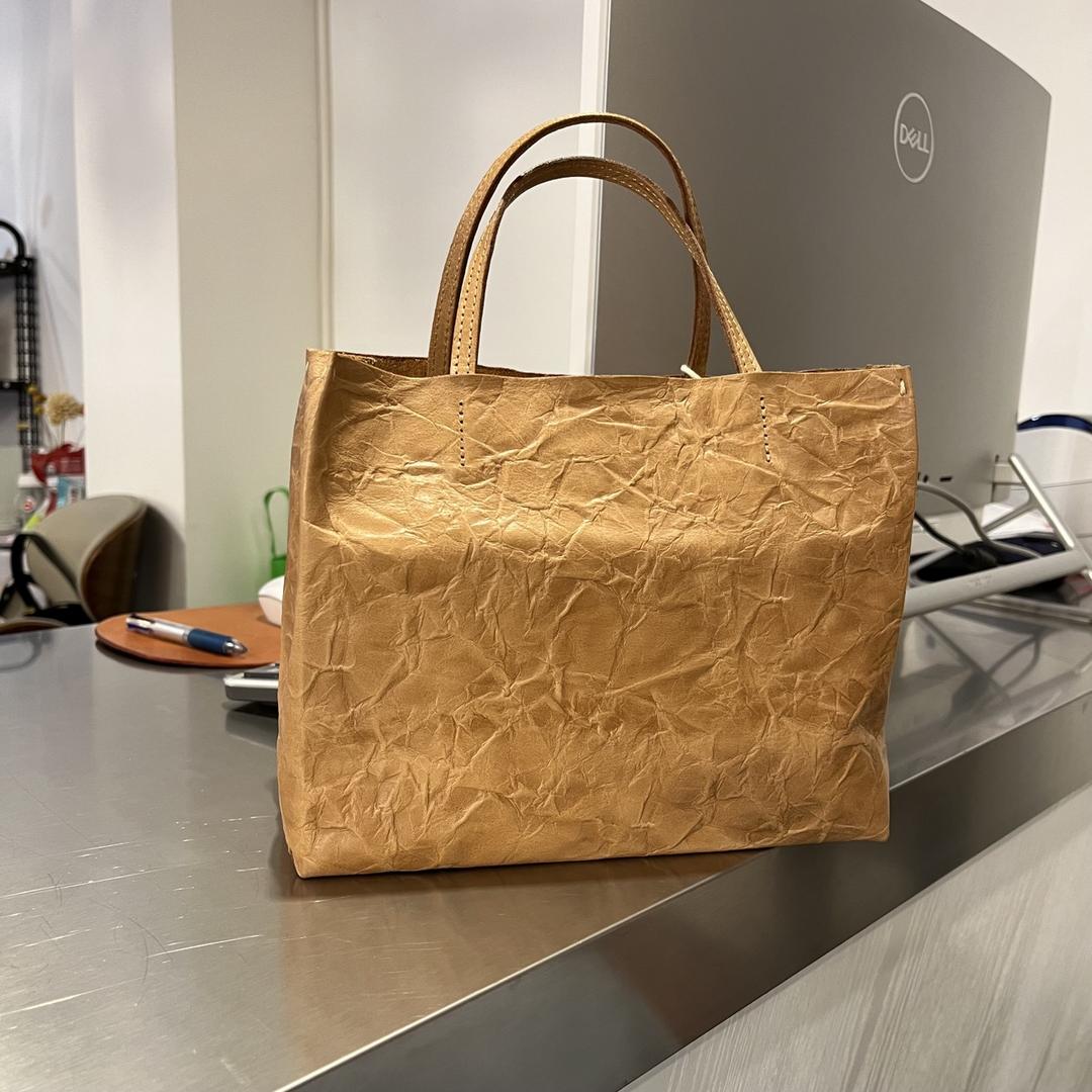 广州市越秀区包黛皮具商行直播间