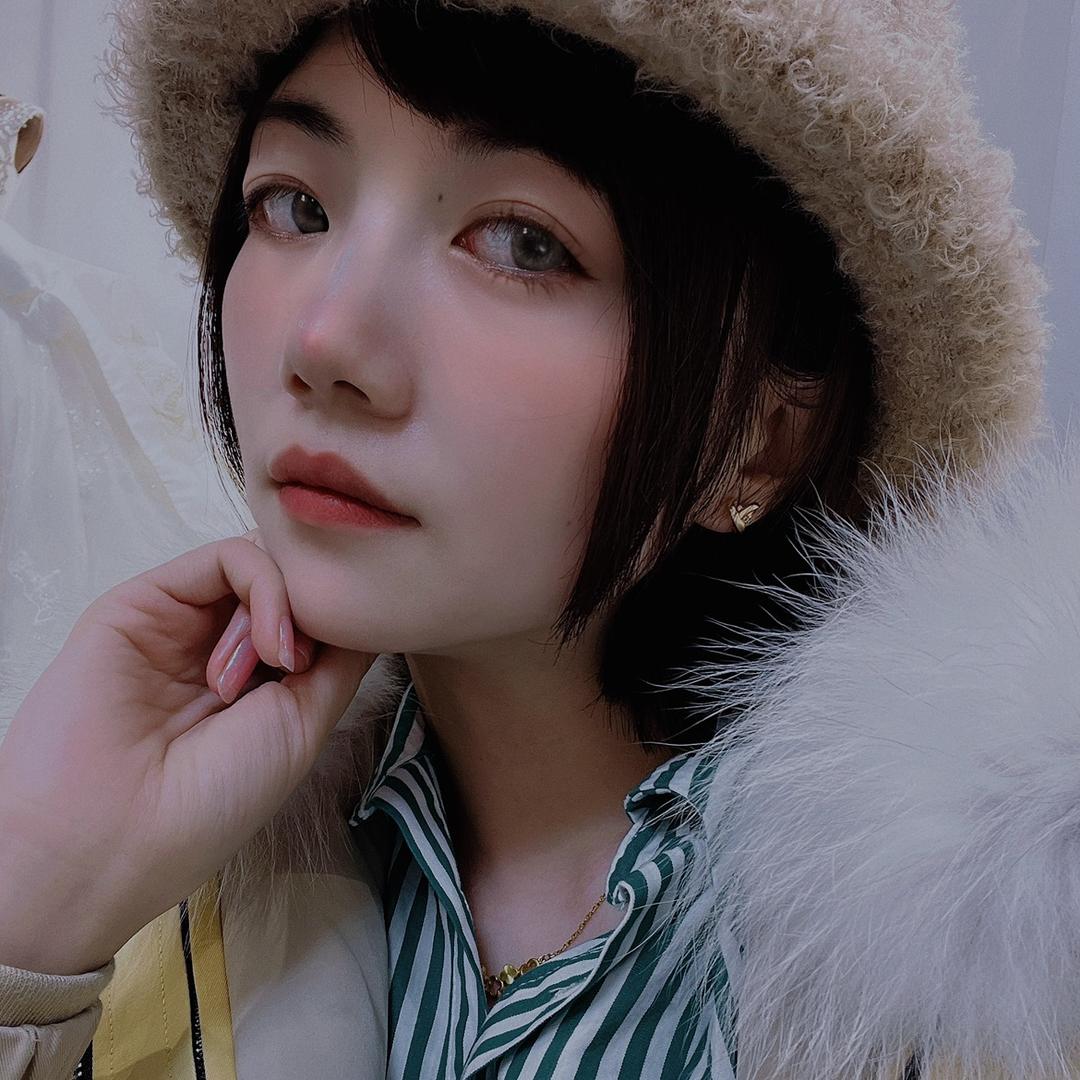 盘锦名尚莎化妆师-静静