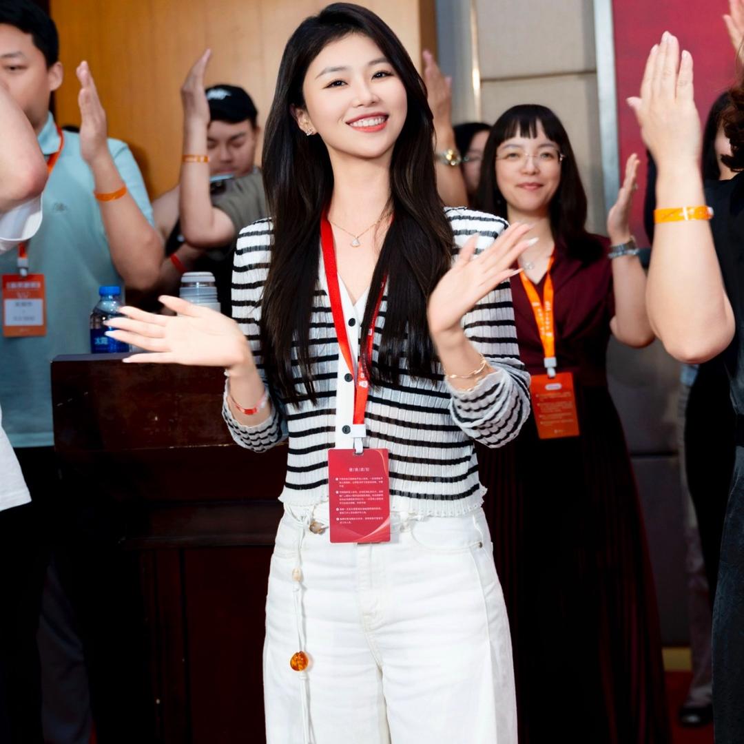 我是你攀（潘）不上的姐姐🥰