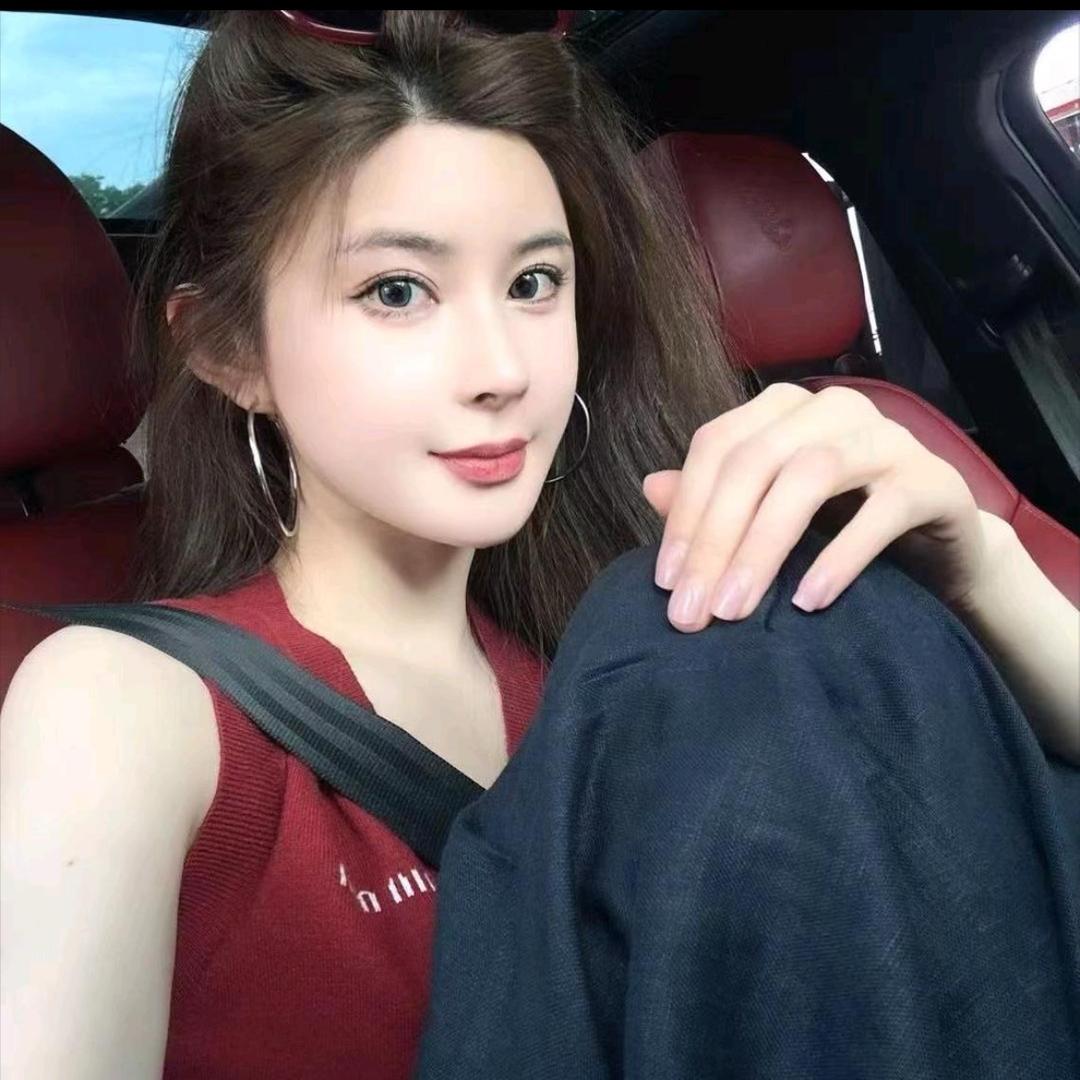 大女主女装收藏家