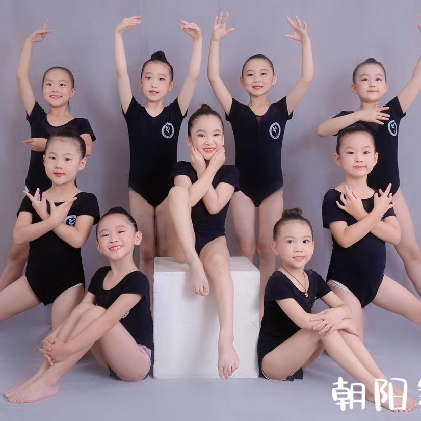 西平朝阳舞蹈学校