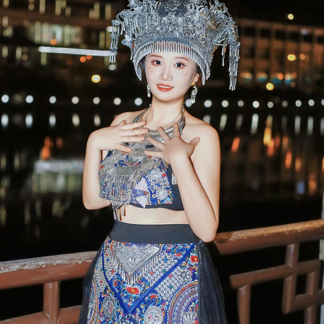 ℋ爱已ღ᭄落幕💞࿐