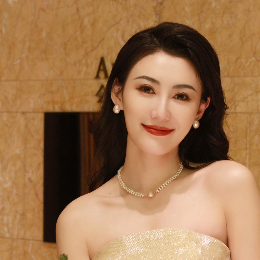 张伊琳elaine