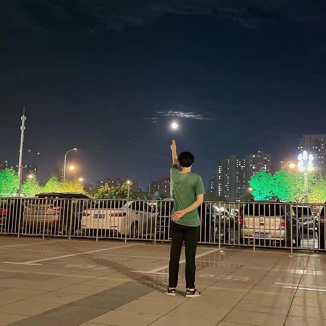 🌈不是天生的舞者👑