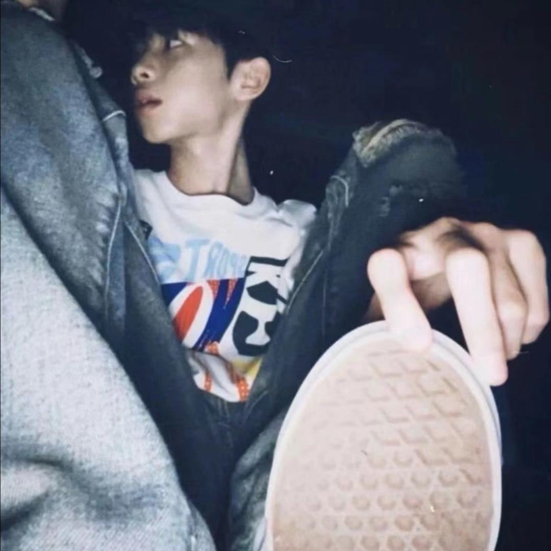 打碟小兔