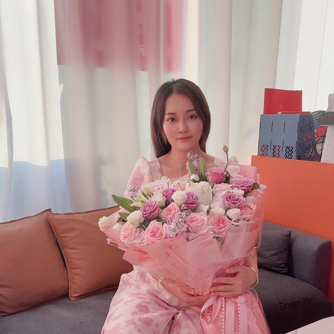 笑颜如花
