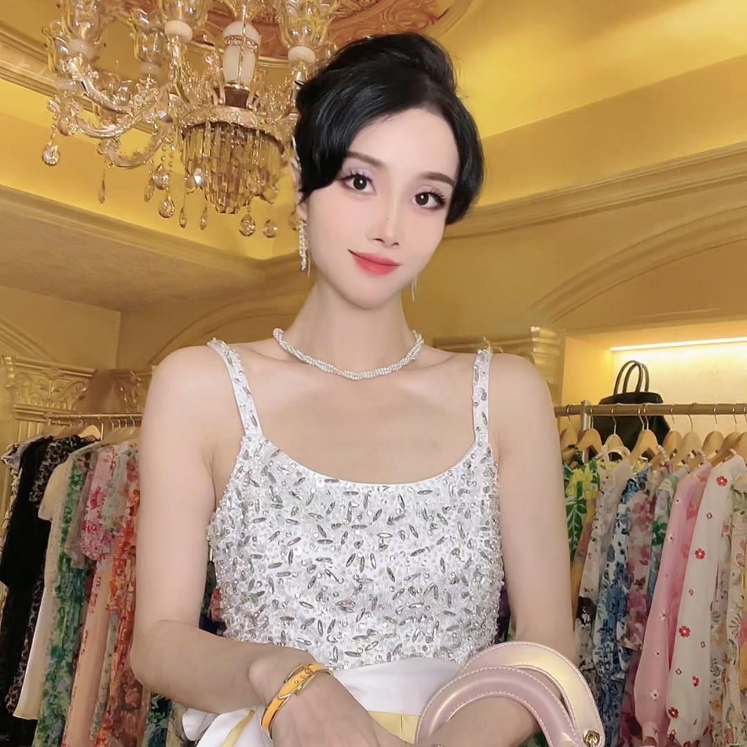 袁姐名品时装汇