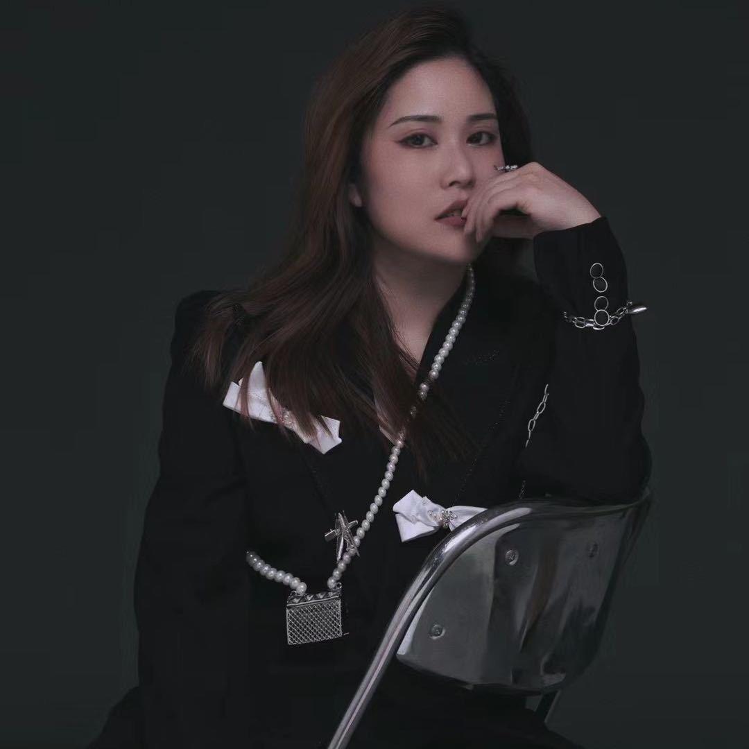 大浚婚纱高级定制