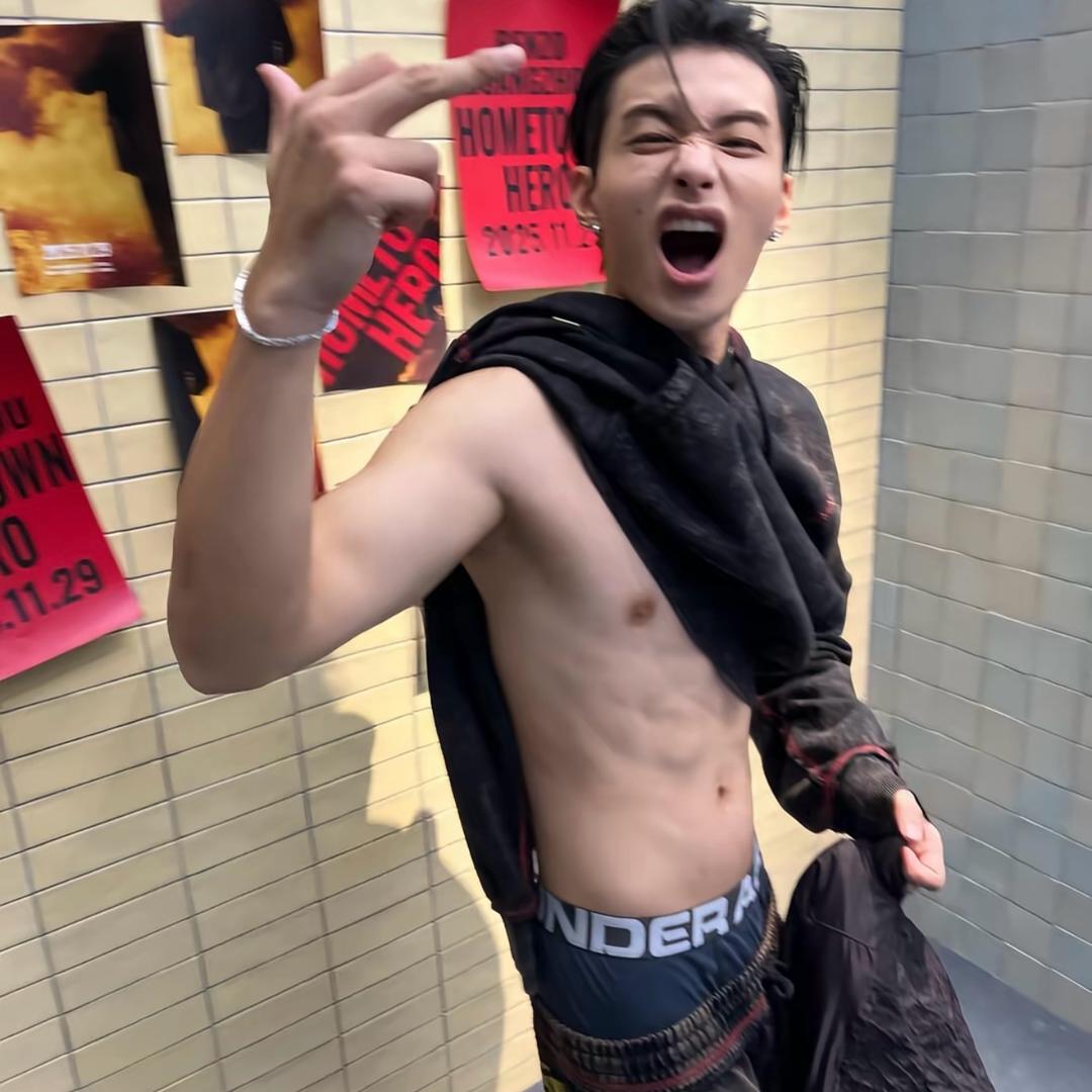 白