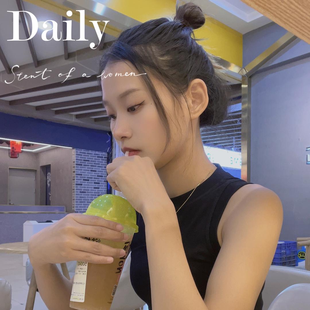 单眼皮女孩