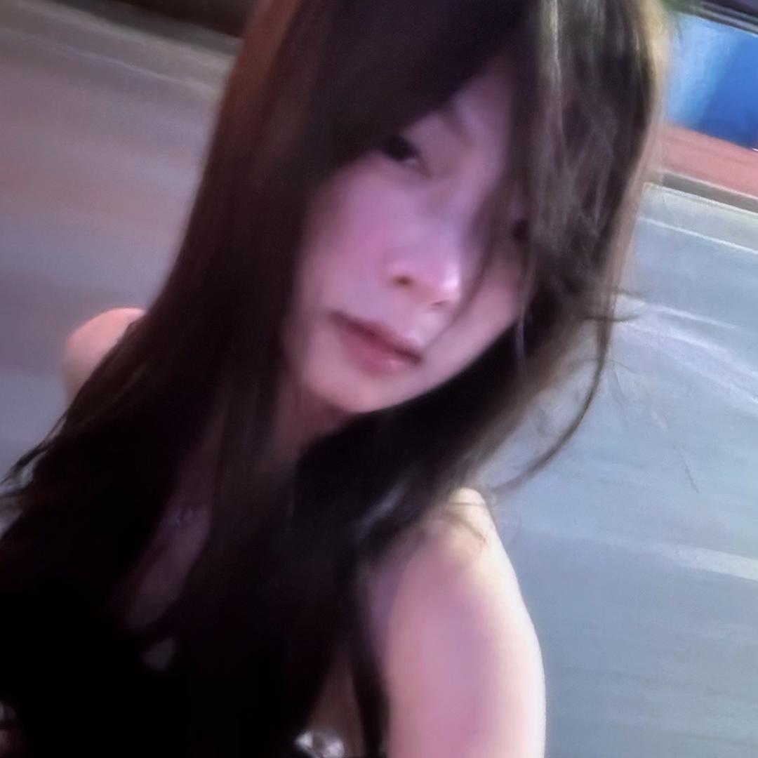 香香.