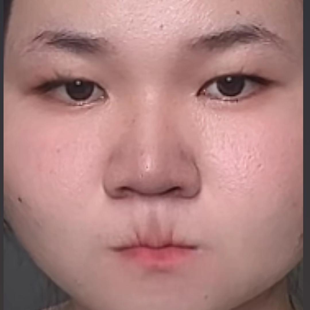 小雪你丑的我想吐