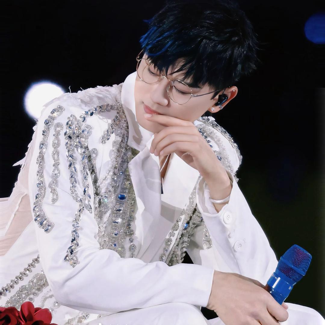 C 云