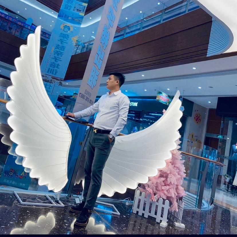小虎吃喝玩乐