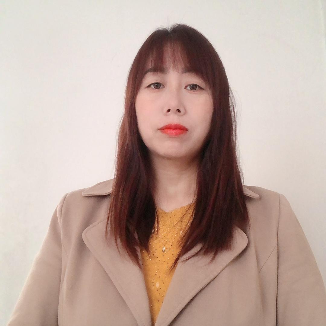 卖啤酒鸭火锅的小姐姐a三月雨