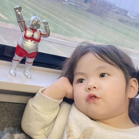 小秋.