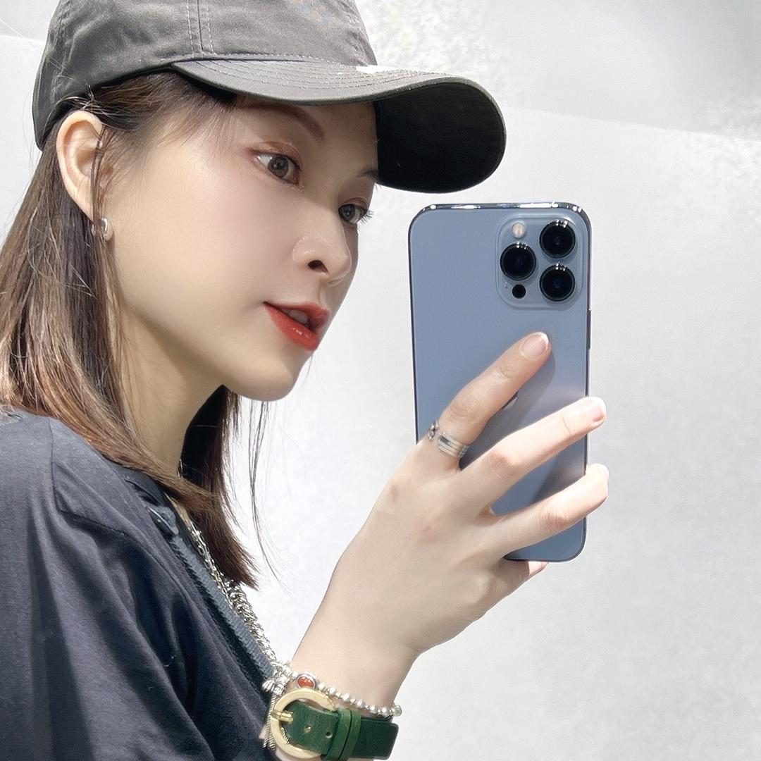 平江县古兰服装店