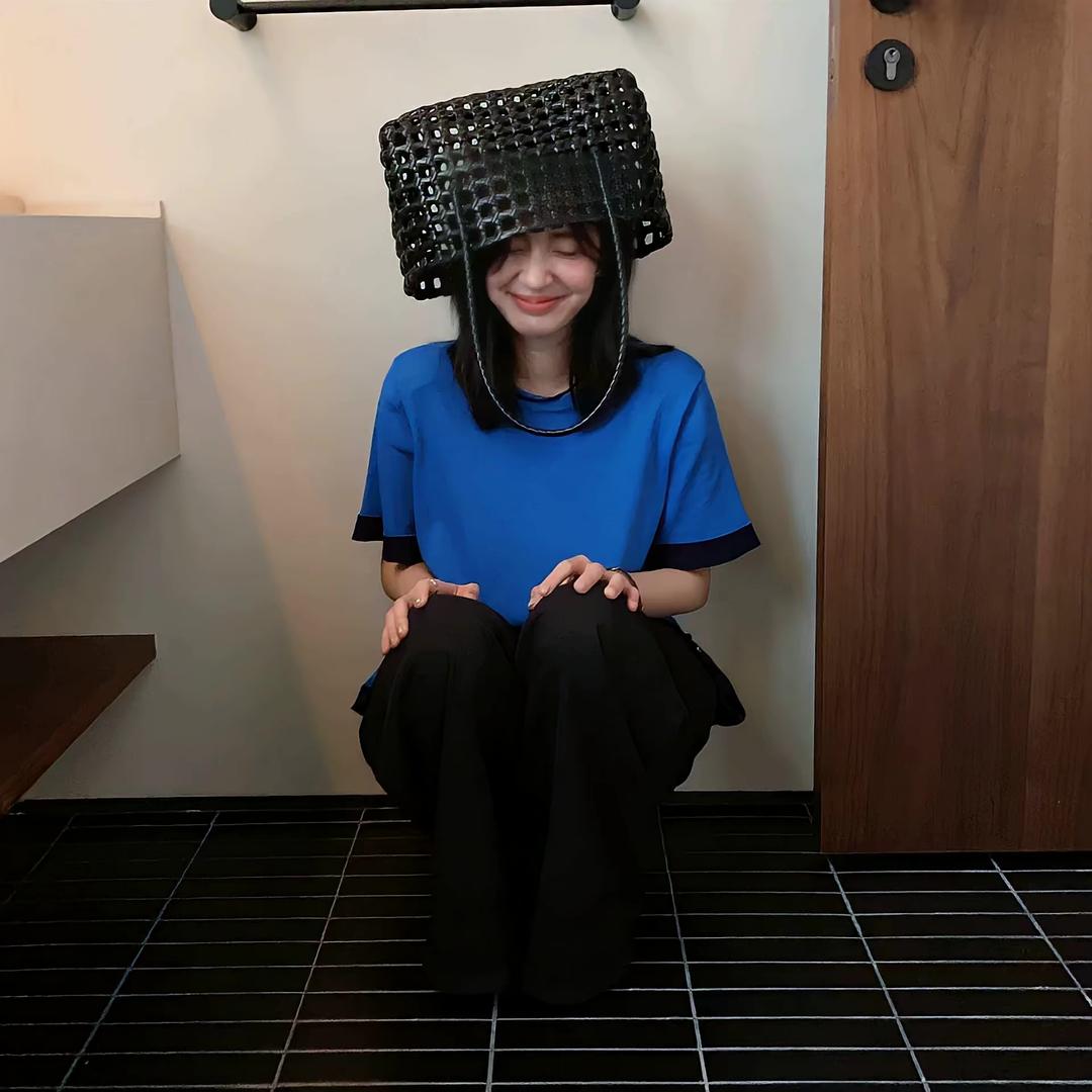 屋里有只熊.