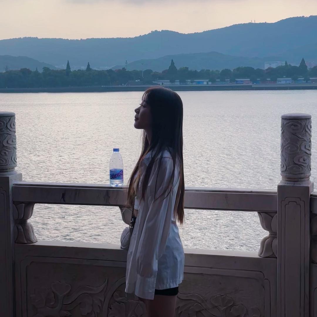 UI（拒绝🙅连赞）