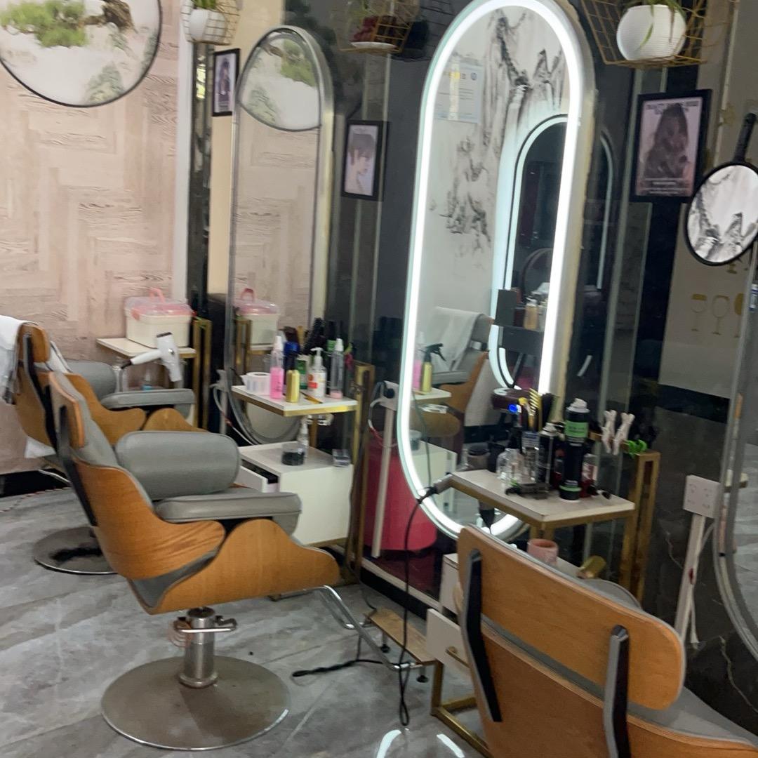 桂缘精品！+艾秀造型