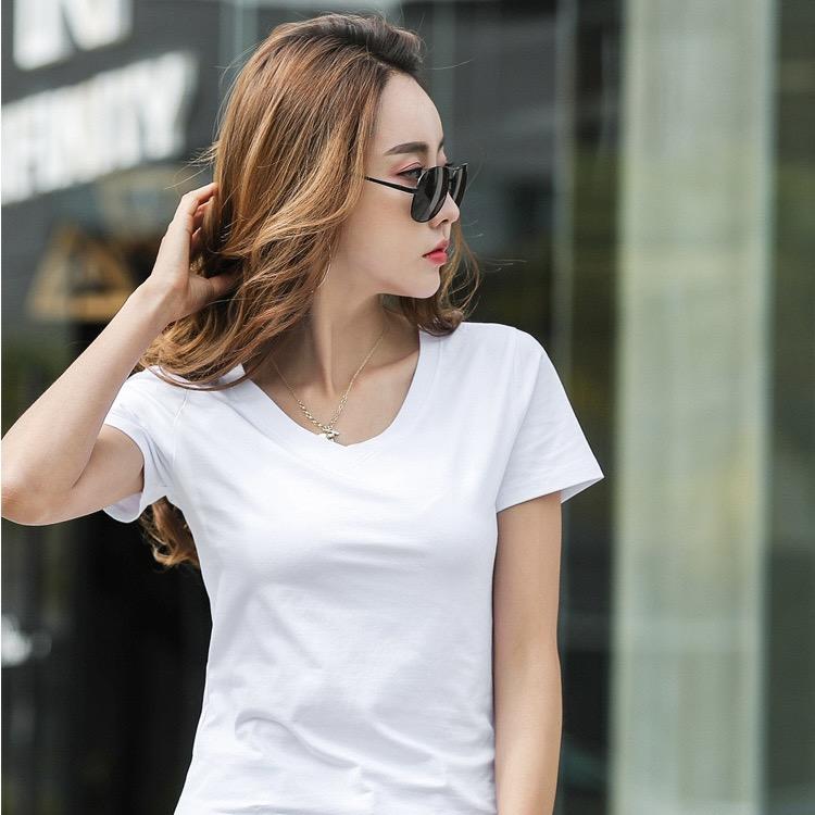 金燕妮女装专柜