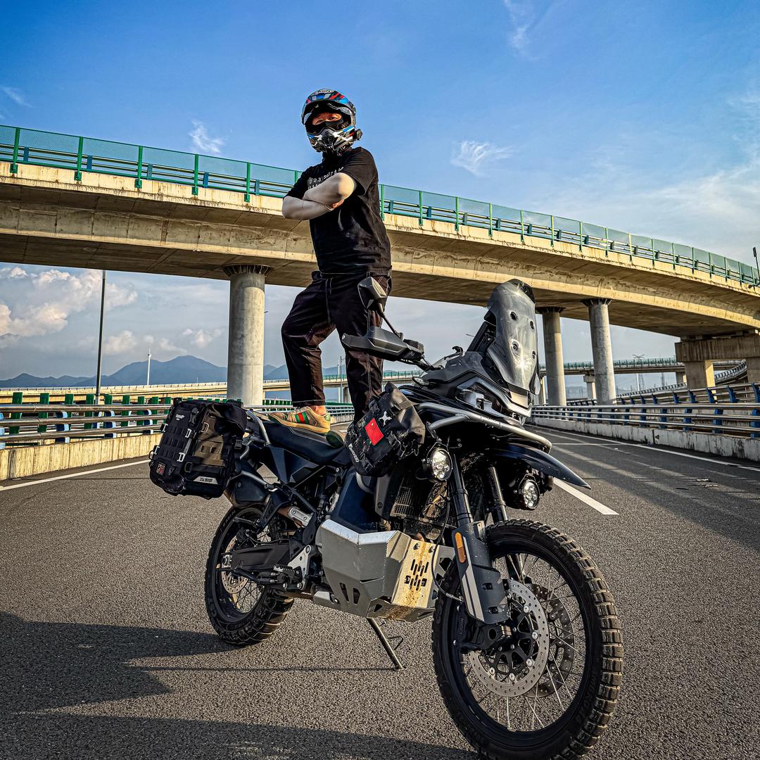 伦崽路上见🏍
